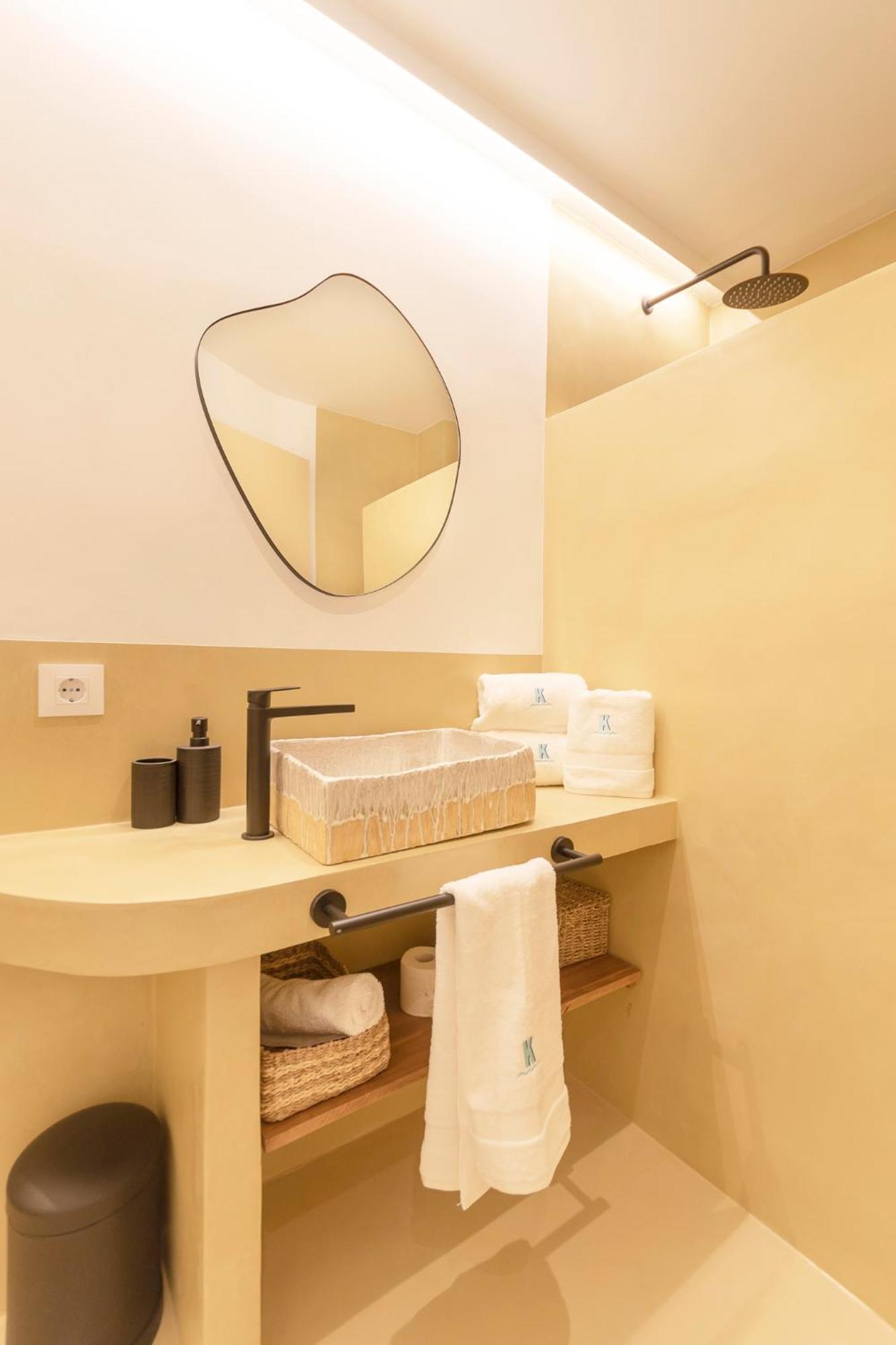 K-Sense By Nuka Homes Platja de Larenal Kültér fotó